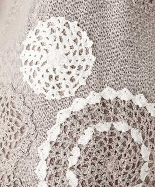 smart pink(スマートピンク)の「◆【手洗い可】レースモチーフ付きニットプルオーバー(ニット/セーター・レディース・ライトグレー/ベージュ・88)」の9枚目の写真