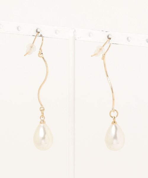 natural couture(ナチュラルクチュール)の「パールピアス(ピアス(両耳用)・レディース・その他1/その他2/その他3・FREE)」の4枚目の写真