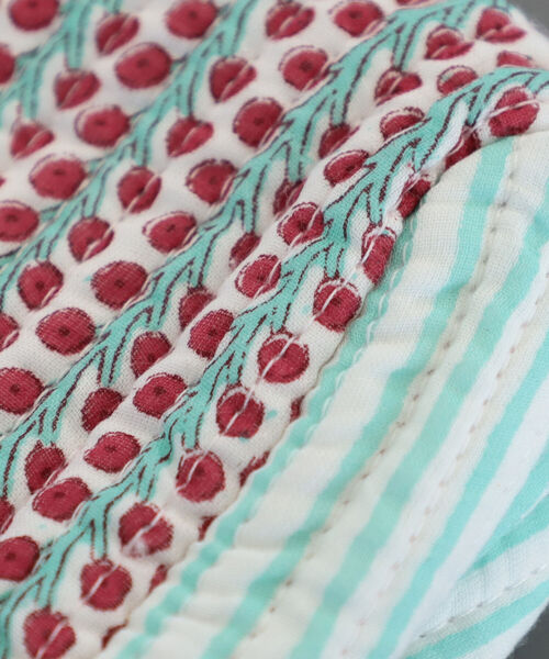 B:MING by BEAMS（ビーミングバイビームス）の「Rungta × B:MING by BEAMS / 別注 ポーチ S（ポーチ・レディース・レッド/ピンク/ブルー・ONE SIZE）」の7枚目の写真