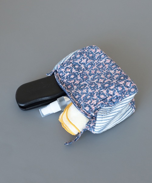 B:MING by BEAMS（ビーミングバイビームス）の「Rungta × B:MING by BEAMS / 別注 ポーチ S（ポーチ・レディース・レッド/ピンク/ブルー・ONE SIZE）」の2枚目の写真