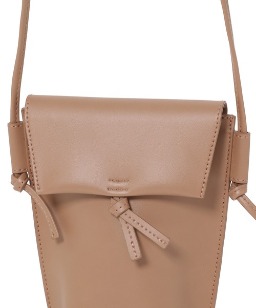 mysty woman（ミスティウーマン）の「フラップミニショルダーバッグ 943526（ショルダーバッグ・レディース・ブラック/ベージュ/アイボリー・FREE）」の4枚目の写真