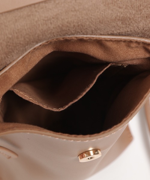 mysty woman（ミスティウーマン）の「フラップミニショルダーバッグ 943526（ショルダーバッグ・レディース・ブラック/ベージュ/アイボリー・FREE）」の18枚目の写真