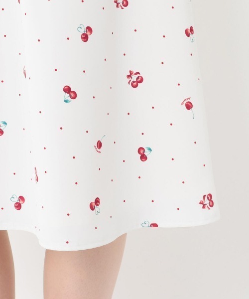 LODISPOTTO(ロディスポット)の「HearteCherryレースカラーワンピース(ワンピース・レディース・ホワイト/ブラック・MEDIUM)」の8枚目の写真