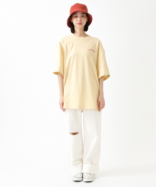 COVERNAT（カバーナット）の「Covernat／ARCH SERIF LOGO T 2943613（Tシャツ/カットソー・レディース・ホワイト/ブラック/ライトベージュ・SMALL/MEDIUM/LARGE）」の14枚目の写真