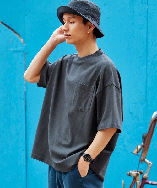 BARK MANHATTAN(バークマンハッタン)の「USAコットン ヘビーウェイト オーバーサイズ クルーネックポケット半袖Tシャツ(Tシャツ/カットソー・メンズ・ホワイト/ブラック/ネイビー/グレー/ライトグリーン/ダークグレー/ライトカーキ/ホワイト系その他/ベージュ系その他/ブルー系その他/パープル系その他/ブルー系その他2・M/L/XL)」の5枚目の写真