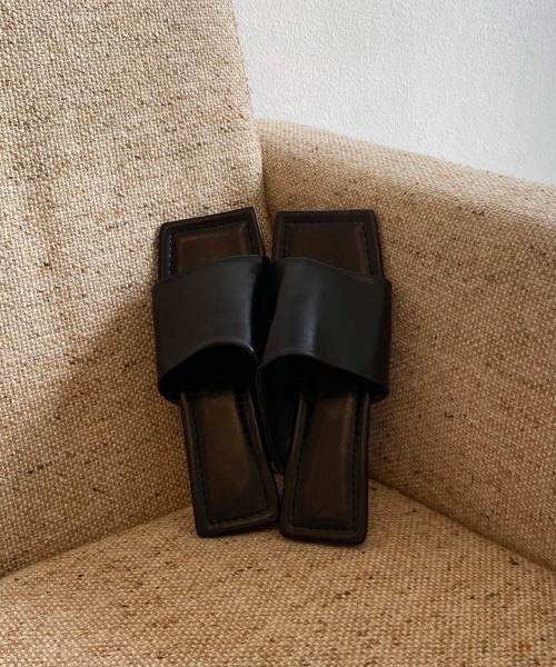 lawgy(ラウジー)の「square toe stitch sandal(サンダル・レディース・ブラウン/ブラック/ライム・S/L/M)」の3枚目の写真