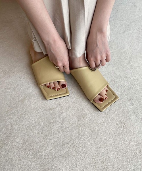 lawgy(ラウジー)の「square toe stitch sandal(サンダル・レディース・ブラウン/ブラック/ライム・S/L/M)」の6枚目の写真