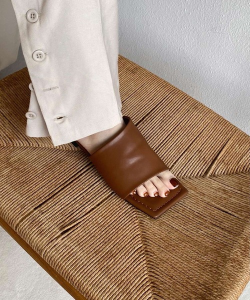 lawgy(ラウジー)の「square toe stitch sandal(サンダル・レディース・ブラウン/ブラック/ライム・S/L/M)」の14枚目の写真