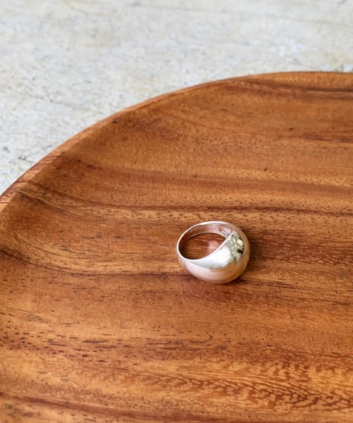 LIAN（リアン）の「ラウンドボリュームリング（リング・レディース・シルバー・ONE SIZE）」の5枚目の写真