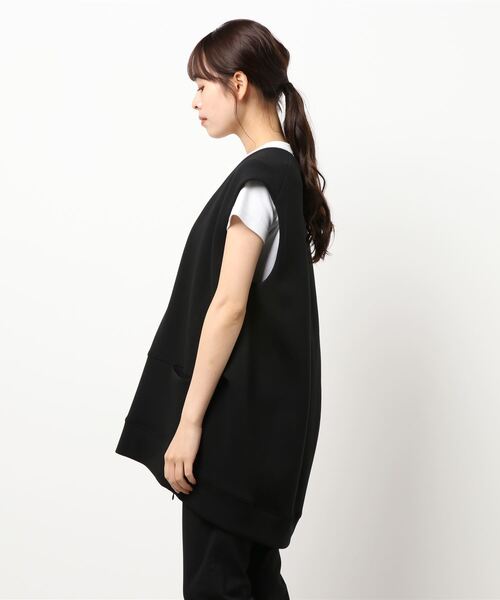 LOUNGEDRESS(ラウンジドレス)の「ライトダンボールベストプルオーバー(Tシャツ/カットソー・レディース・ライトベージュ/ブラック・FREE)」の15枚目の写真