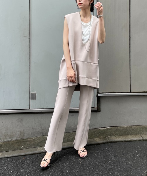 LOUNGEDRESS(ラウンジドレス)の「ライトダンボールベストプルオーバー(Tシャツ/カットソー・レディース・ライトベージュ/ブラック・FREE)」の20枚目の写真