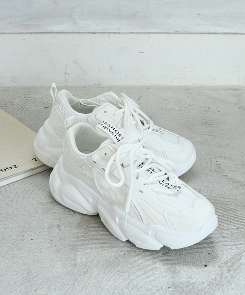 NOFALL（ノーフォール）の「厚底ダッドスニーカー（スニーカー・レディース・ホワイト/ブラック/ベージュ・LL/M/3L/S/L/SS）」の2枚目の写真