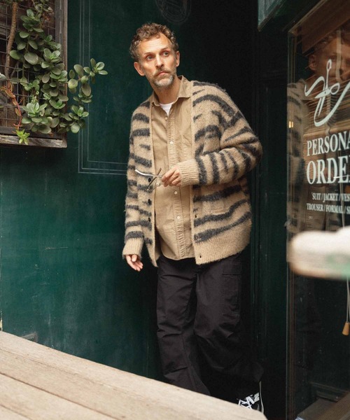 WILD LIFE TAILOR Adam et Rope'（ワイルドテーラーアダムエロペ　）の「【WILD LIFE TAILOR】オーバーダイ オックス セミワイドシャツ（シャツ/ブラウス・メンズ・ホワイト/ブラック系その他2/ベージュ・M/L）」の7枚目の写真