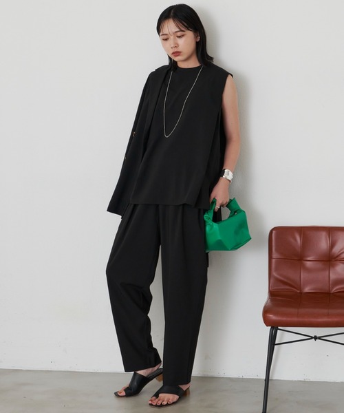 Aunt Marie's（アントマリーズ）の「バックフレアノースリトップス（シャツ/ブラウス・レディース・ネイビー/ブラック・FREE）」の13枚目の写真