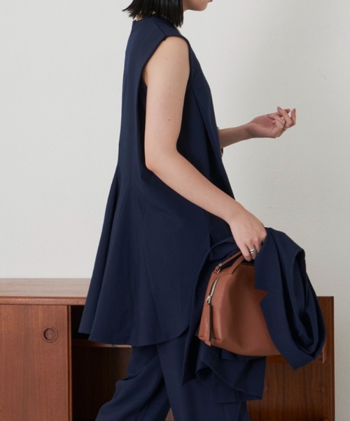 Aunt Marie's（アントマリーズ）の「バックフレアノースリトップス（シャツ/ブラウス・レディース・ネイビー/ブラック・FREE）」の15枚目の写真