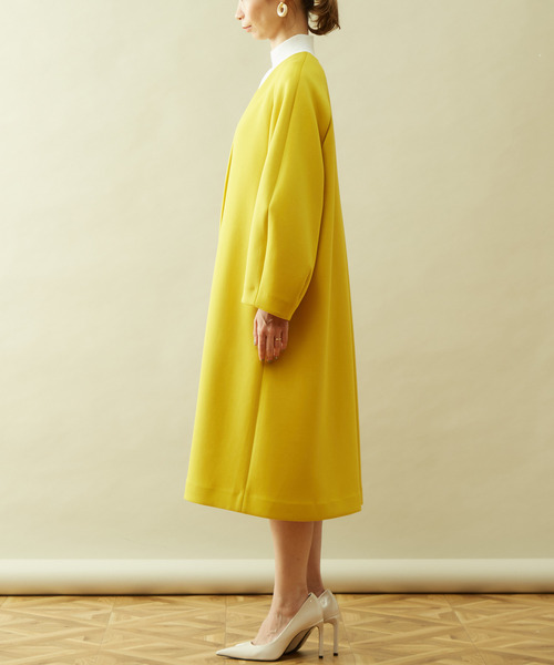 Tiara（ティアラ）の「バックタックコート（その他アウター・レディース・イエロー/ブラック/グレイッシュベージュ・FREE）」の7枚目の写真