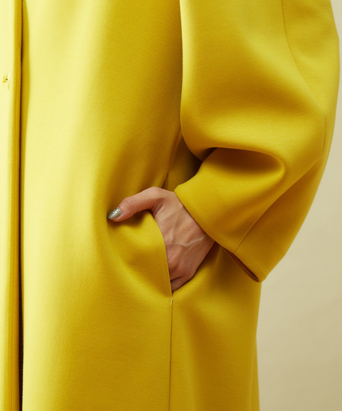 Tiara（ティアラ）の「バックタックコート（その他アウター・レディース・イエロー/ブラック/グレイッシュベージュ・FREE）」の9枚目の写真