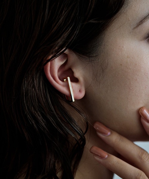 PAS TIERRA（パティエラ）の「【Carillon】ストレートイヤーカフ（イヤーカフ・レディース・イエローゴールド/シルバー・FREE）」の6枚目の写真