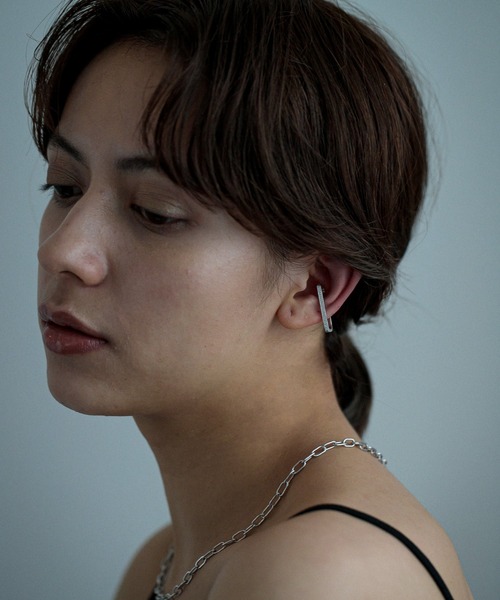 PAS TIERRA（パティエラ）の「【Carillon】ストレートイヤーカフ（イヤーカフ・レディース・イエローゴールド/シルバー・FREE）」の3枚目の写真