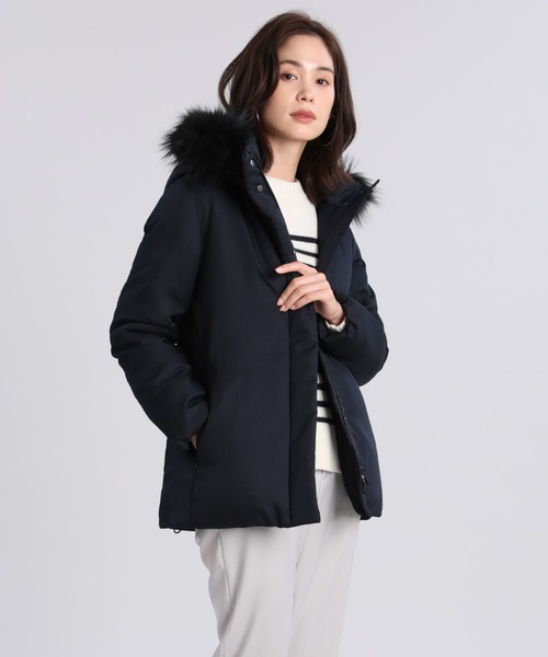 INED(イネド)の「3WAYショートダウンコート《Re:DOWN》(ダウンジャケット/コート・レディース・ベージュ/ネイビー/グレー・11号/9号/7号)」の4枚目の写真