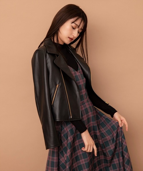 SWINGLE（スウィングル）の「エコレザーライダースジャケット（ライダースジャケット・レディース・ブラック/ベージュ/カーキ・SMALL/MEDIUM）」の6枚目の写真