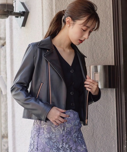 SWINGLE（スウィングル）の「エコレザーライダースジャケット（ライダースジャケット・レディース・ブラック/ベージュ/カーキ・SMALL/MEDIUM）」の12枚目の写真