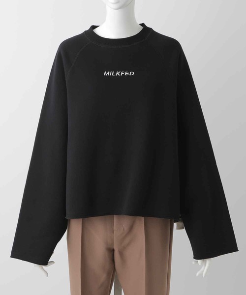 MILKFED.(ミルクフェド)の「SIDE LINE WIDE SWEAT TOP(スウェット・レディース・オフホワイト/ブラック/ベージュ・ONE SIZE)」の12枚目の写真