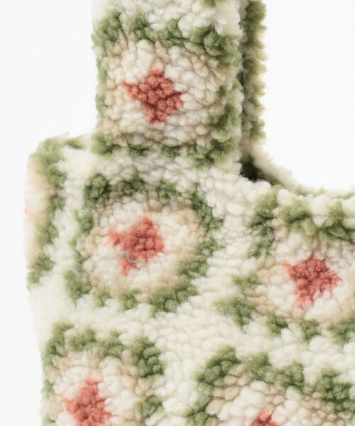 Ray BEAMS(レイビームス)の「Ray BEAMS / グラニー スクエア ボア バッグ(トートバッグ・レディース・ブラック/ナチュラル・ONE SIZE)」の7枚目の写真