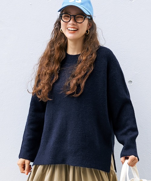 coca(coca)(コカ)の「\新色登場/ヤク風フワフワ丸首プルオーバーニット(ニット/セーター・レディース・チャコールグレー/ライトグレー/ブラウン/ブルー/アイボリー/マスタード/ブラック/ネイビー/レッド/パープル/ダークブラウン/イエロー/グリーン・M/L)」の8枚目の写真