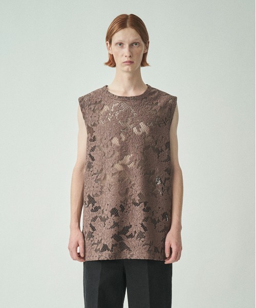 Juha(ユハ)の「JACQUARD LACE NO-SLEEVE(ベスト・メンズ・ブラック/ブラウン・4/3)」の2枚目の写真