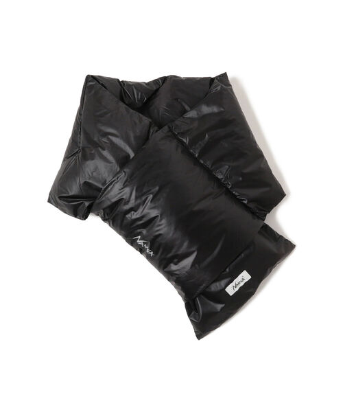 NANGA(ナンガ)の「NANGA / Portable Light Down Muffler(マフラー・メンズ・ブラック/ベージュ/ネイビー・ONE SIZE)」の2枚目の写真