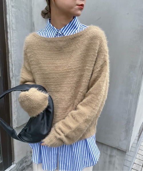 feepur（フェピュール）の「《ウォッシャブル》フェザーヤーンボートネックニット（ニット/セーター・レディース・ブラック/エンジ/ベージュ/オフホワイト/グリーン/マスタード・MEDIUM）」の3枚目の写真