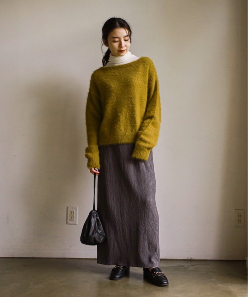 feepur（フェピュール）の「《ウォッシャブル》フェザーヤーンボートネックニット（ニット/セーター・レディース・ブラック/エンジ/ベージュ/オフホワイト/グリーン/マスタード・MEDIUM）」の8枚目の写真