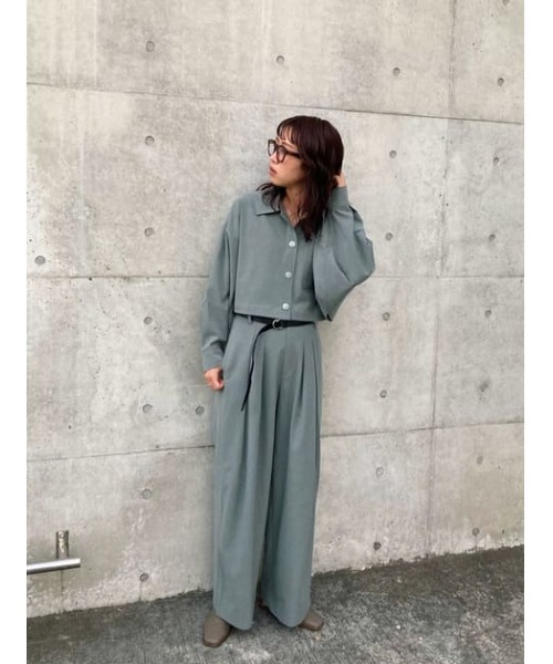 THROW by SLY（スローバイスライ）の「THROW CROP CAPE SH シャツ（シャツ/ブラウス・レディース・ベージュ/グレー・FREE）」の6枚目の写真