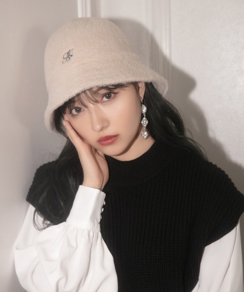 ANDGEEBEE（アンジービー）の「シャギーバケットハット（ハット・レディース・ブラック/ライトベージュ・FREE）」の2枚目の写真