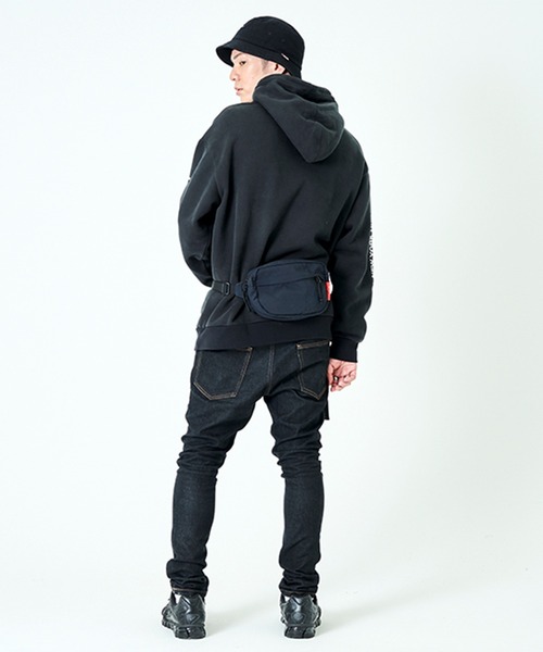 Manhattan Portage（マンハッタンポーテージ）の「One Mile Waist Bag（ボディバッグ/ウエストポーチ・メンズ・ダークネイビー/ベージュ・X-SMALL）」の16枚目の写真