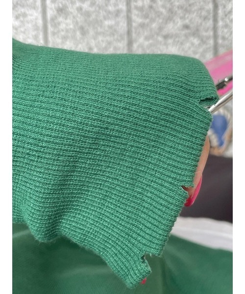 ulu(ウル)の「Original Big silhouette damage sweat(スウェット・レディース・ブラック/グリーン・FREE)」の22枚目の写真