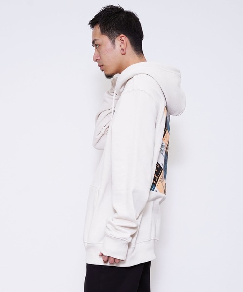 THE NORTH FACE(ザノースフェイス)の「THE NORTH FACE(ザ・ノース・フェイス) WAMFC バックロゴ プルパーカー(パーカー・メンズ・ホワイト・S/M/L/XL/XXL)」の12枚目の写真