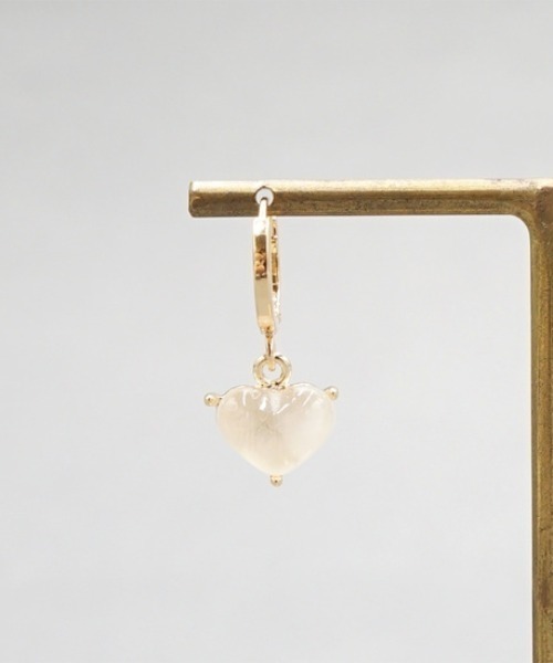 flower（フラワー）の「ピュアハートピアス（ピアス（片耳用）・レディース・ゴールド・FREE）」の2枚目の写真