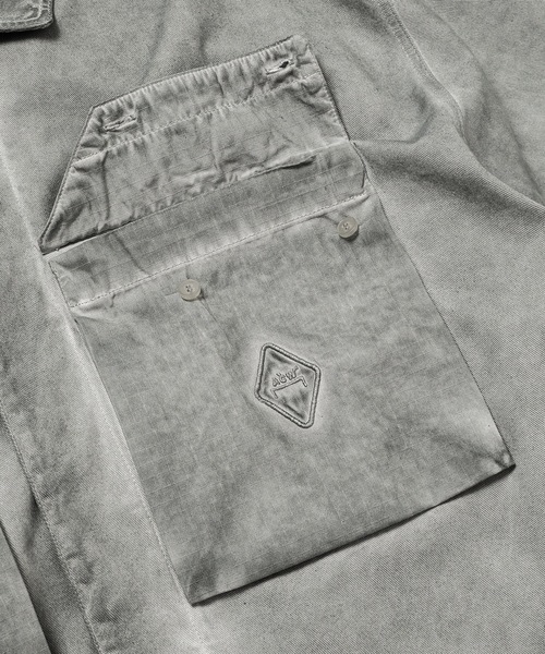 A-COLD-WALL*(アコールドウォール)の「DYE TECH SHORT SLEEVE OVERSHIRT(シャツ/ブラウス・メンズ・ライトグレー/ブルー・M/L/XL)」の5枚目の写真