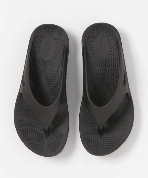 OOFOS(ウーフォス)の「OOFOS Ooriginal(サンダル・レディース・ブラック/パープル/ナチュラル/ベージュ・6/7)」の6枚目の写真