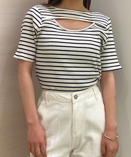 solleim(ソルレム)の「カットアウトボーダークロップドTシャツ(Tシャツ/カットソー・レディース・オフホワイト/ピンク/グリーン・M)」の2枚目の写真