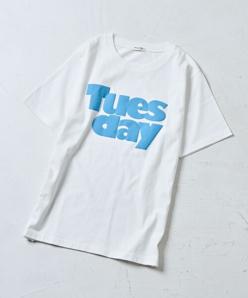 FREAK'S STORE(フリークスストア)の「DAYS TEE/デイズロゴTシャツ(Tシャツ/カットソー・レディース・オフホワイト/イエロー/ネイビー・フリ-)」の18枚目の写真