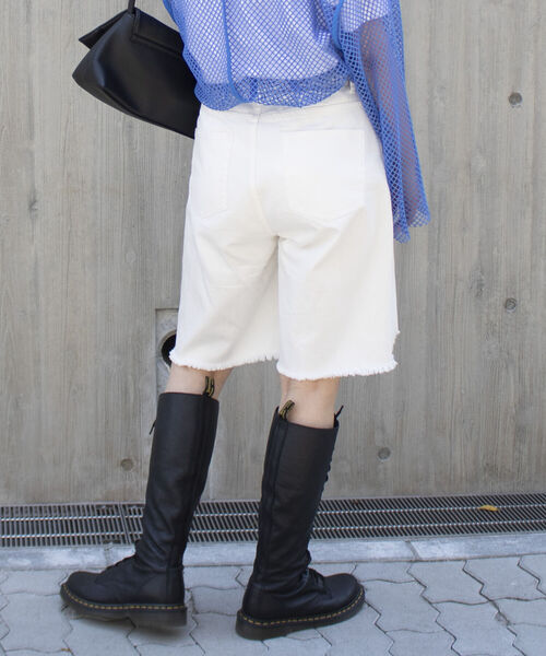 fredy repit（フレディレピ）の「デニムダメージ加工ハーフパンツ（デニムパンツ・レディース・ブラック/オフホワイト・38/36）」の15枚目の写真