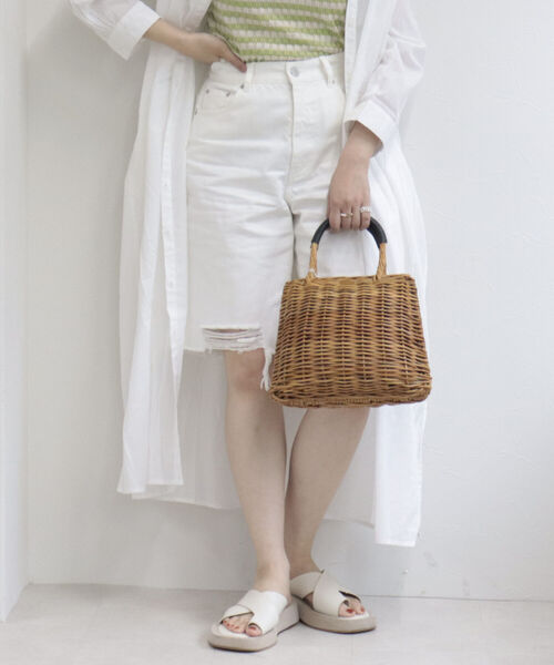 fredy repit（フレディレピ）の「デニムダメージ加工ハーフパンツ（デニムパンツ・レディース・ブラック/オフホワイト・38/36）」の16枚目の写真