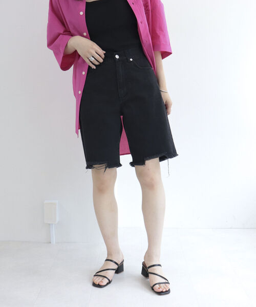 fredy repit（フレディレピ）の「デニムダメージ加工ハーフパンツ（デニムパンツ・レディース・ブラック/オフホワイト・38/36）」の21枚目の写真