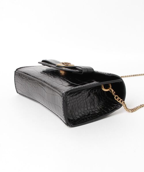 Guess(ゲス)の「NIGHT FALL Flap Clutch(クラッチバッグ・レディース・ブラック・ONE SIZE)」の11枚目の写真