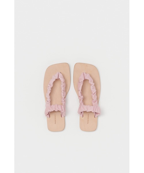 Hender Scheme（エンダースキーマ）の「shirring thong（サンダル・レディース・ブラック/レッド・1/2/4/5）」の8枚目の写真