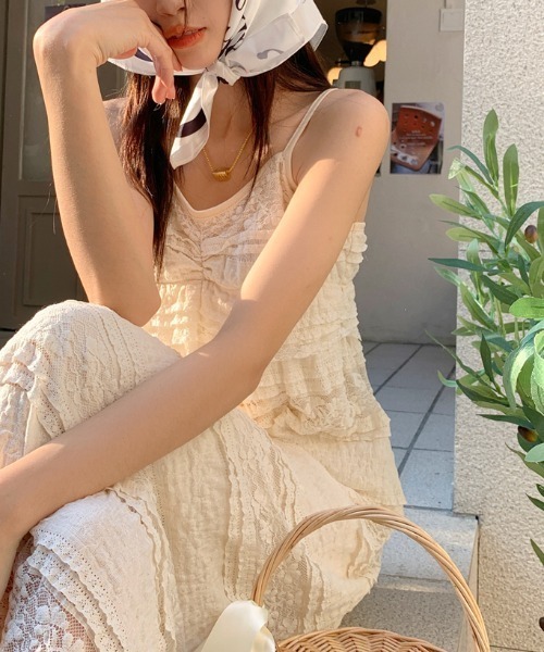 by muni:r（バイ ムニール）の「バカンスレースロングワンピース（ワンピース・レディース・ブラック/アイボリー・FREE）」の9枚目の写真