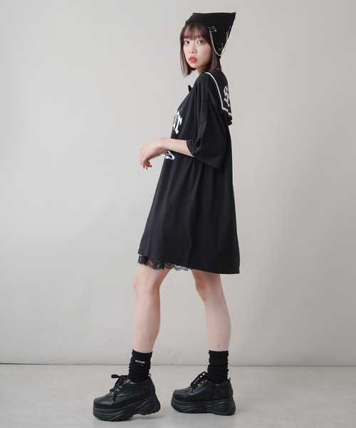 SPINNS(スピンズ)の「ワンポイントロゴ刺繍 ルーズソックス(ソックス/靴下・レディース・ブラック/アイボリー・ONESIZE)」の7枚目の写真